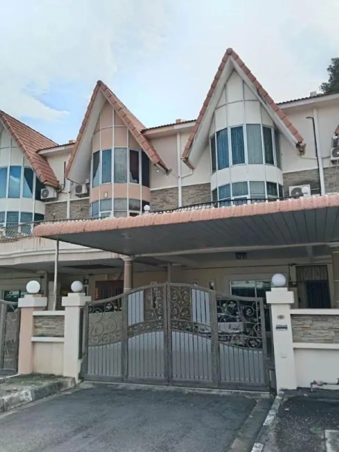 Butterworth Raja Uda Raya Homestay
